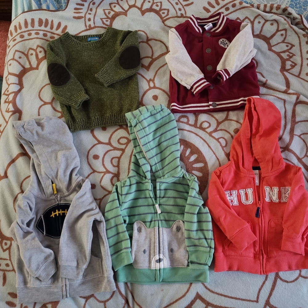 Sweatshirt bundle - Picture 2 of 9